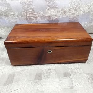 Lane All Cedar Jewelry Box Gift 9"×4.5"×4"